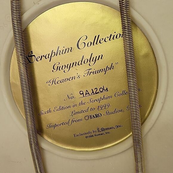 Seraphim Collection Angel Gwyndolyn Heavens Triumph 8" Plate and ornament - Picture 4 of 10
